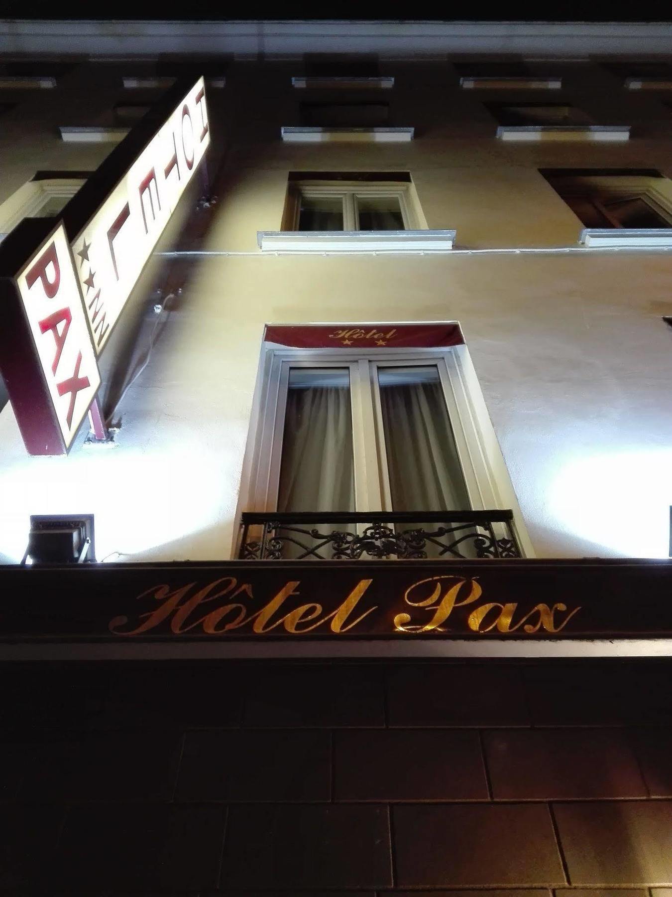 Pax Hotel Paris 18E Exterior photo