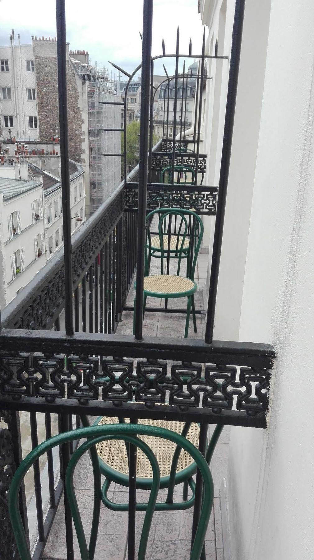Pax Hotel Paris 18E Exterior photo
